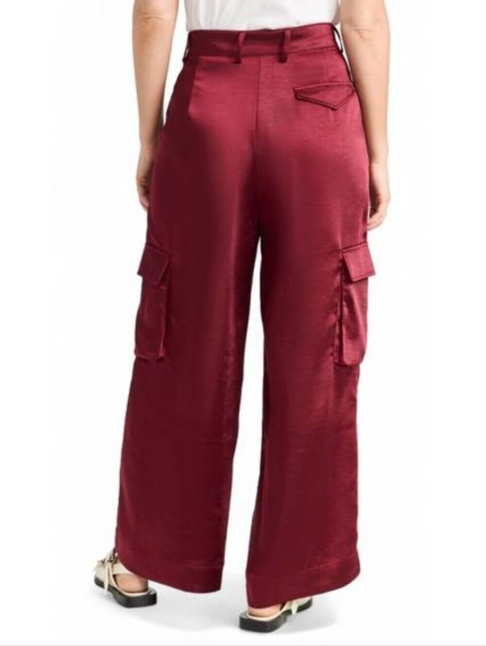 LNA Clothing lou silky cargo pant in lambrusco Like New Size Small - Picture 2 of 15